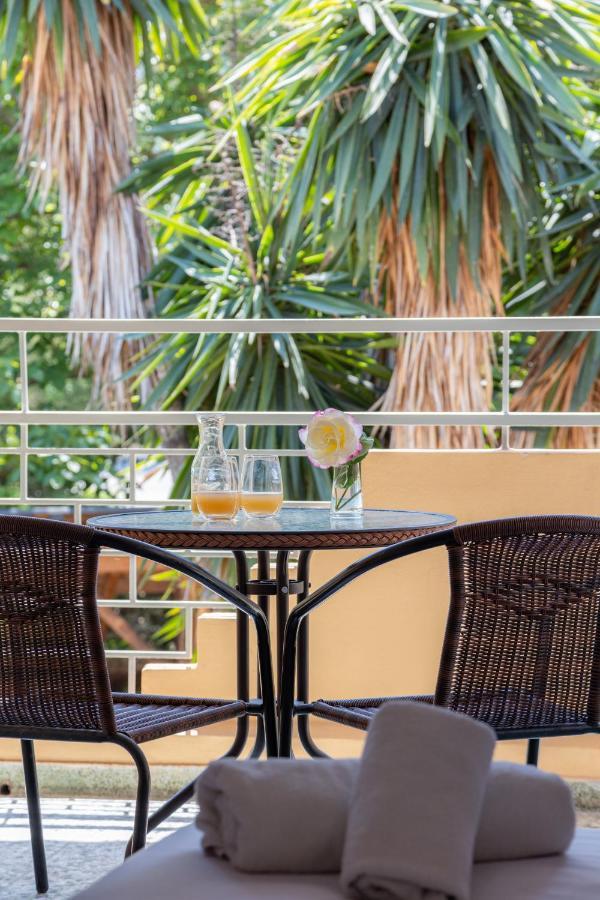 Wilde Rose Hotel Dassia  Exterior foto