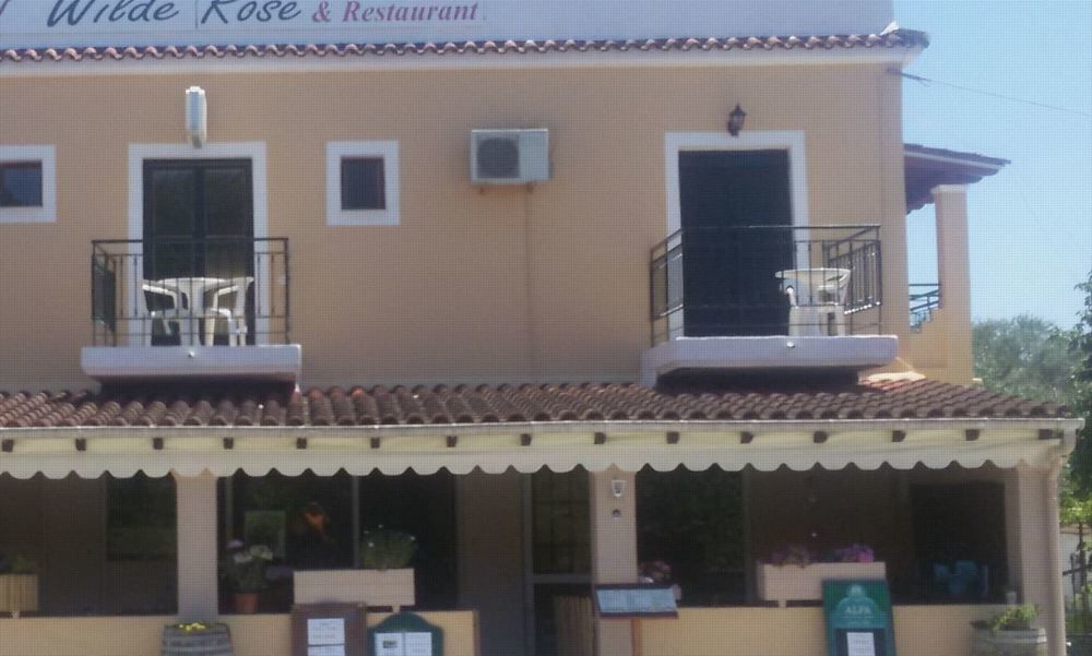 Wilde Rose Hotel Dassia  Exterior foto
